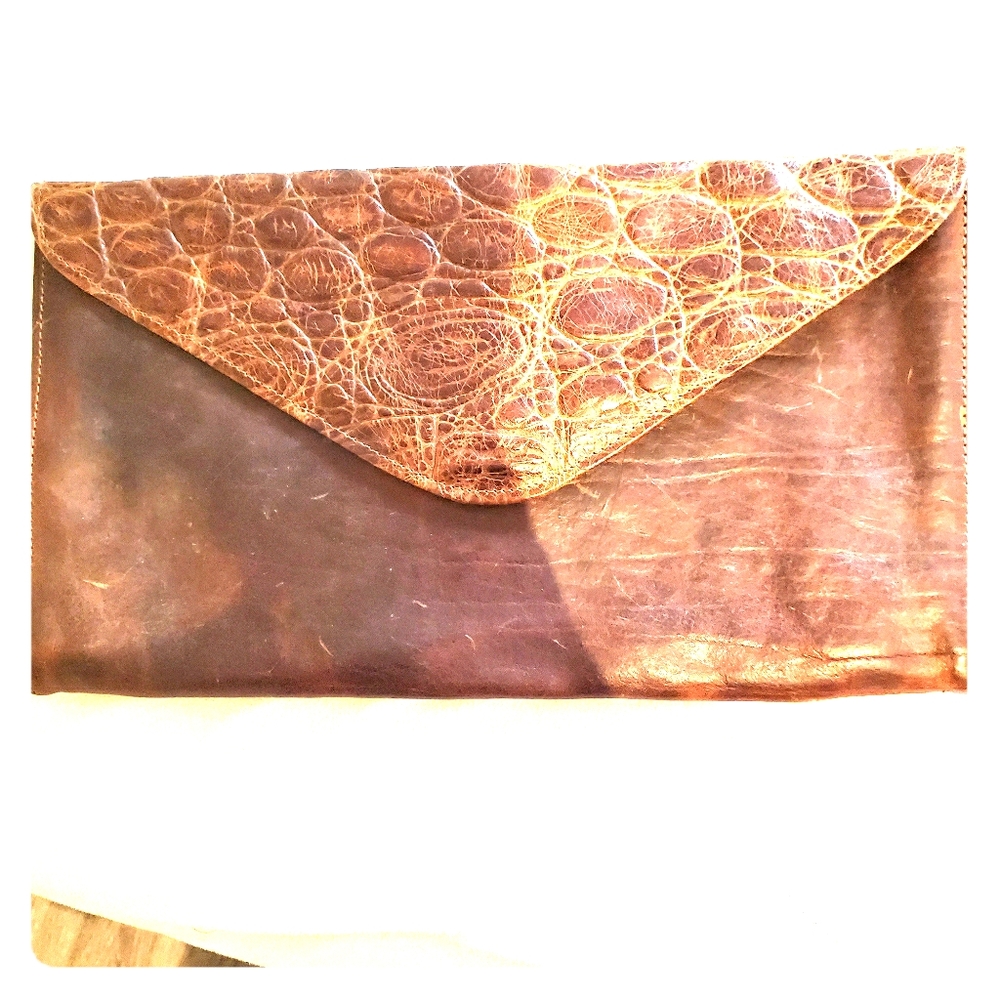 BRAVE leather clutch